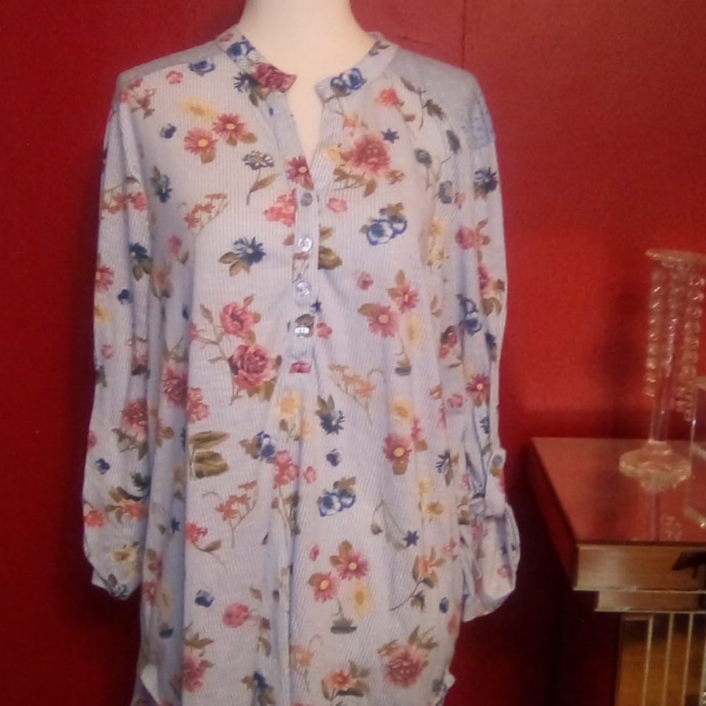 Floral Pinstripe Floral Lace Cutout Top